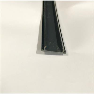 Weerstandsprofiel clips PVC 29x7,5mm L=6000mm Ral 7016